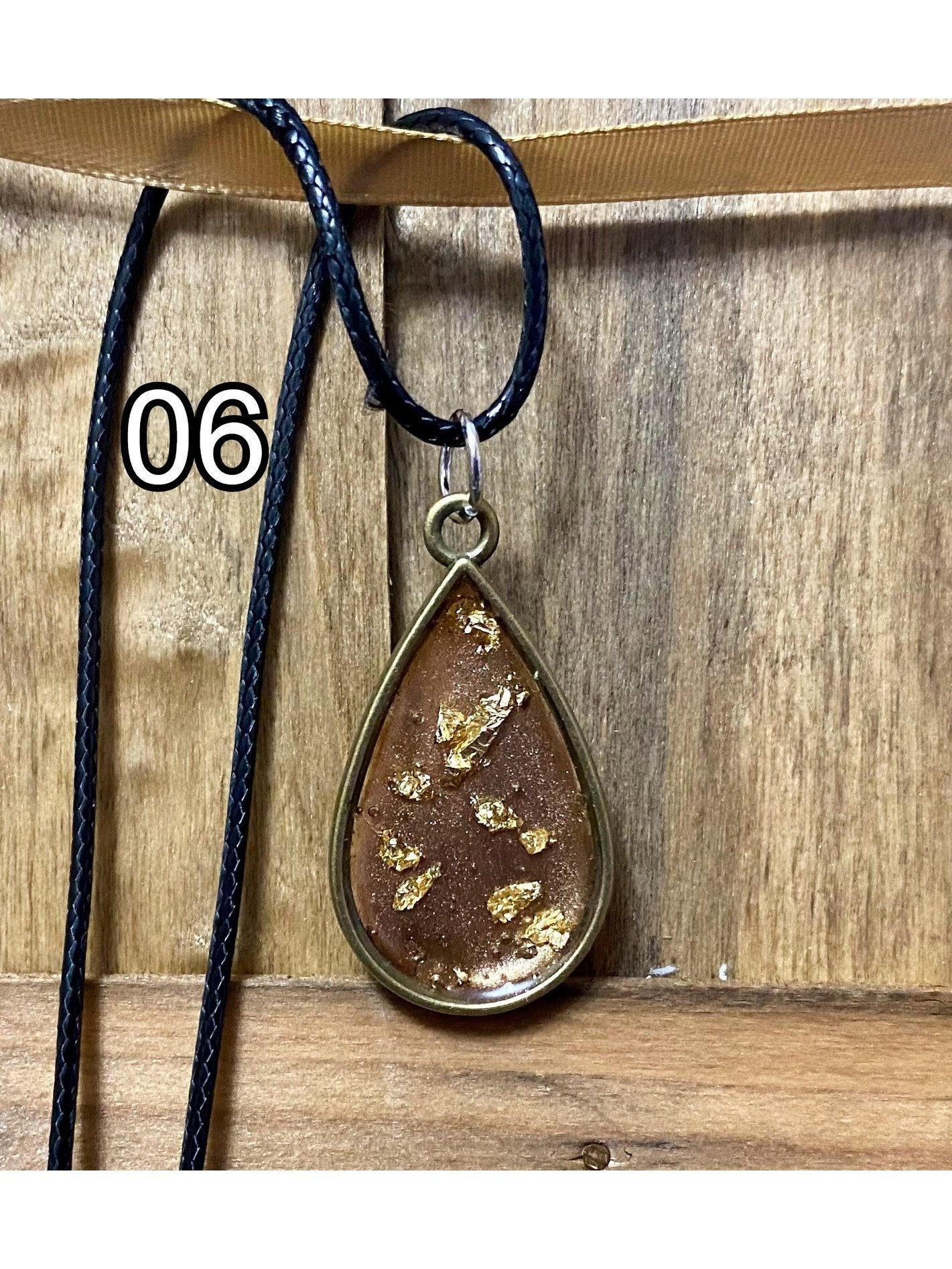 Open-Bezel Resin Pendant - Bronze-Gold