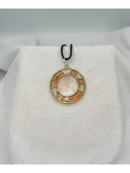 Stained-Glass-Style Pendant Gold